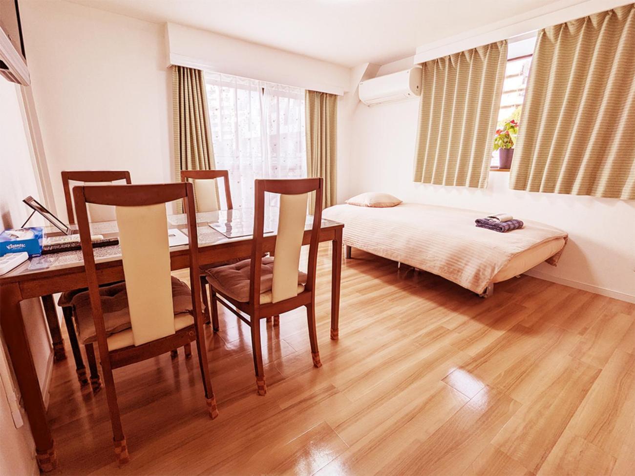 Rosenheim Tokyo Shinjuku Hotel Стая снимка